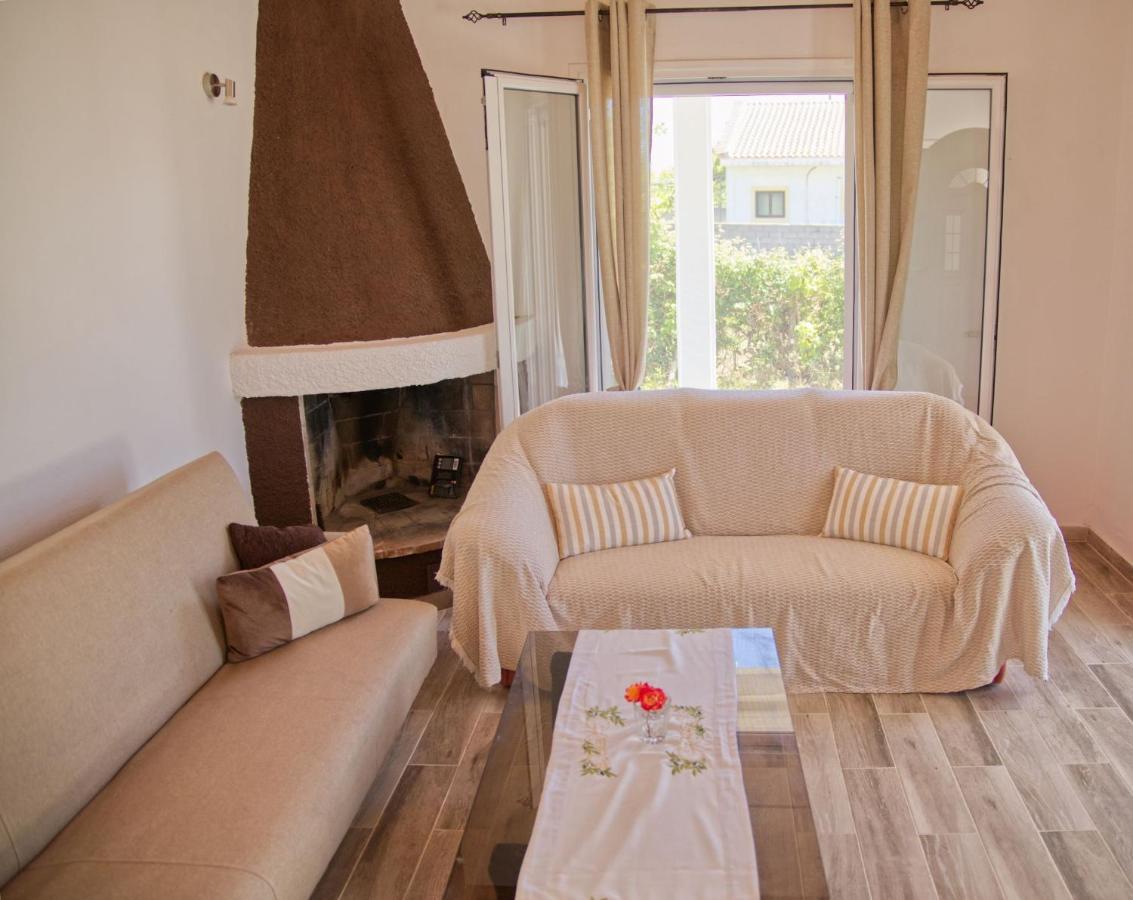 Villa Riviera Agios Georgios  Eksteriør billede